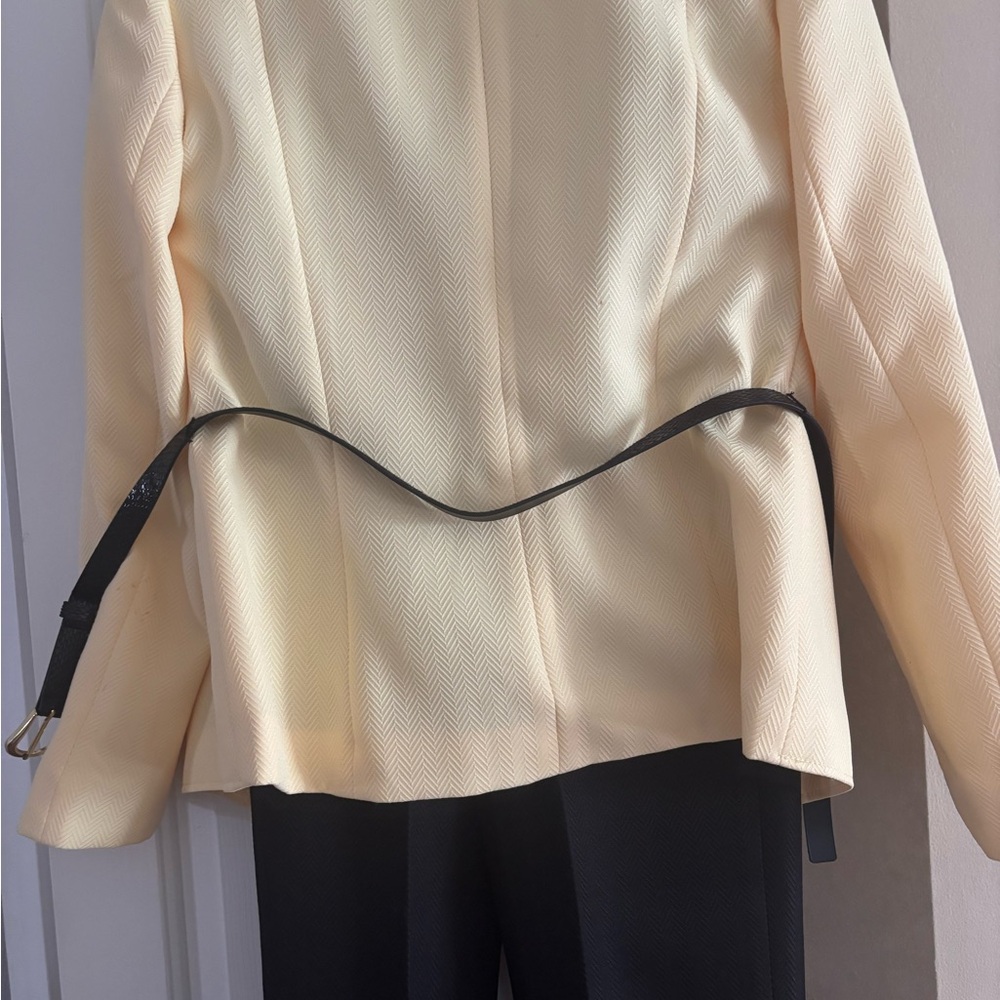 Tahari yellow jacket with matching black pants